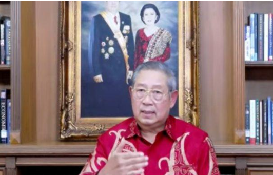 Mengapa SBY tetap memajang foto Moeldoko di museum meski ada upaya kudeta demokratis?