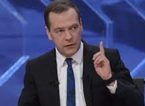 Narasi Perang atau Ablis Dana Bantuan? Medvedev Kritik Pernyataan Barat