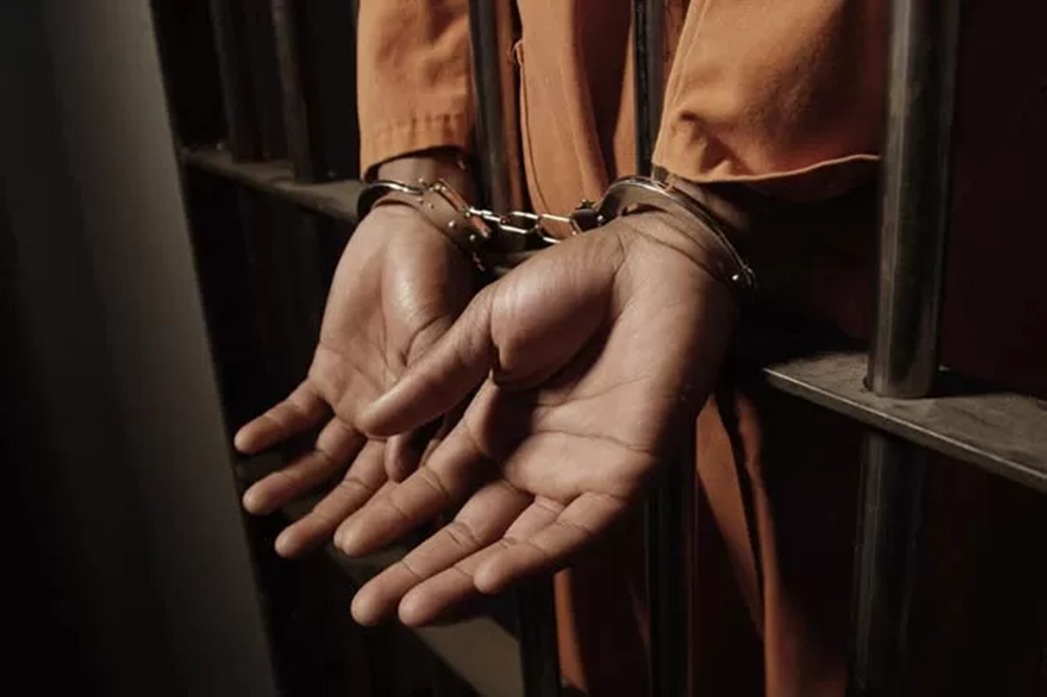 Lebaran di Rumah untuk Tersangka Haji: Saat Tahanan Korupsi Mulai Punya Kelas Layanan